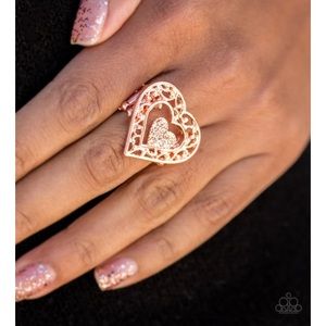 Rose gold heart ring With diamonds